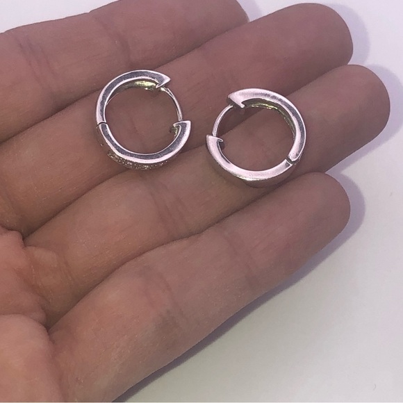 STERLING Silver & White Cz Stone Hoop Earrings 17mm Hoops / 4mm Width - Picture 4 of 6